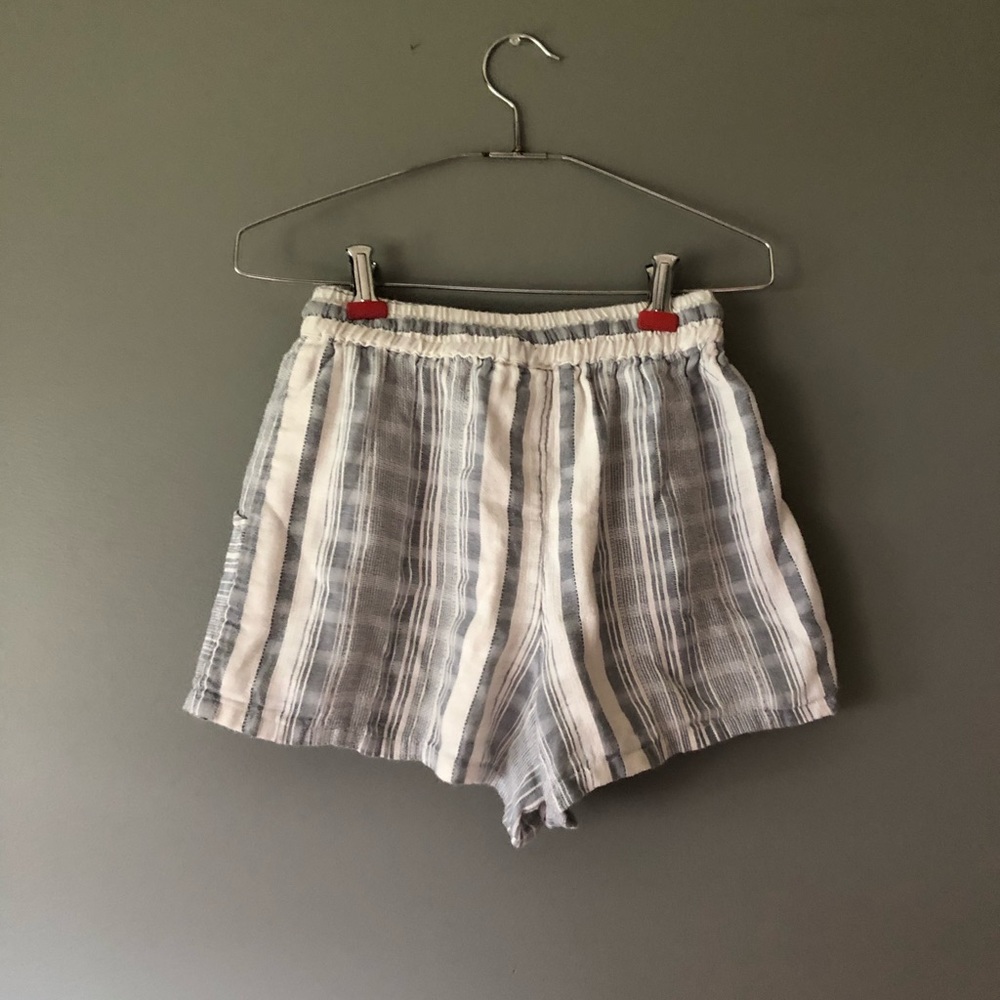 Boho Stripe Pattern Short - Picture 2 of 5